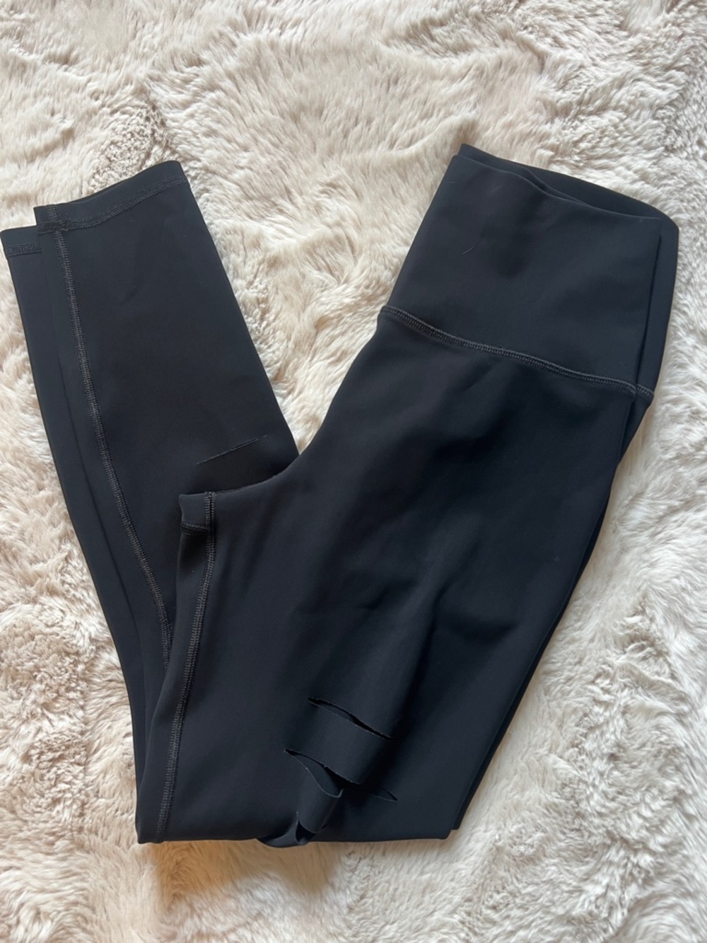 ALO Yoga Black High-Rise ripped Leggings